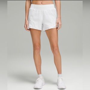 LULULEMON Hotty High-Rise Lined Short 4” - size 6